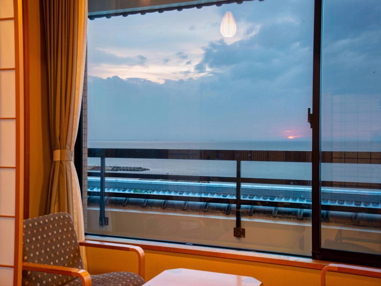 Watatsumino Yado Hotel Awaji Exterior photo